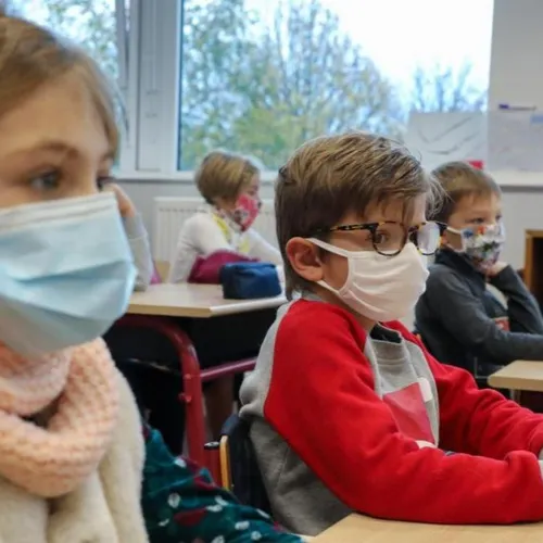Fin du masque à l'école dans plusieurs départements 